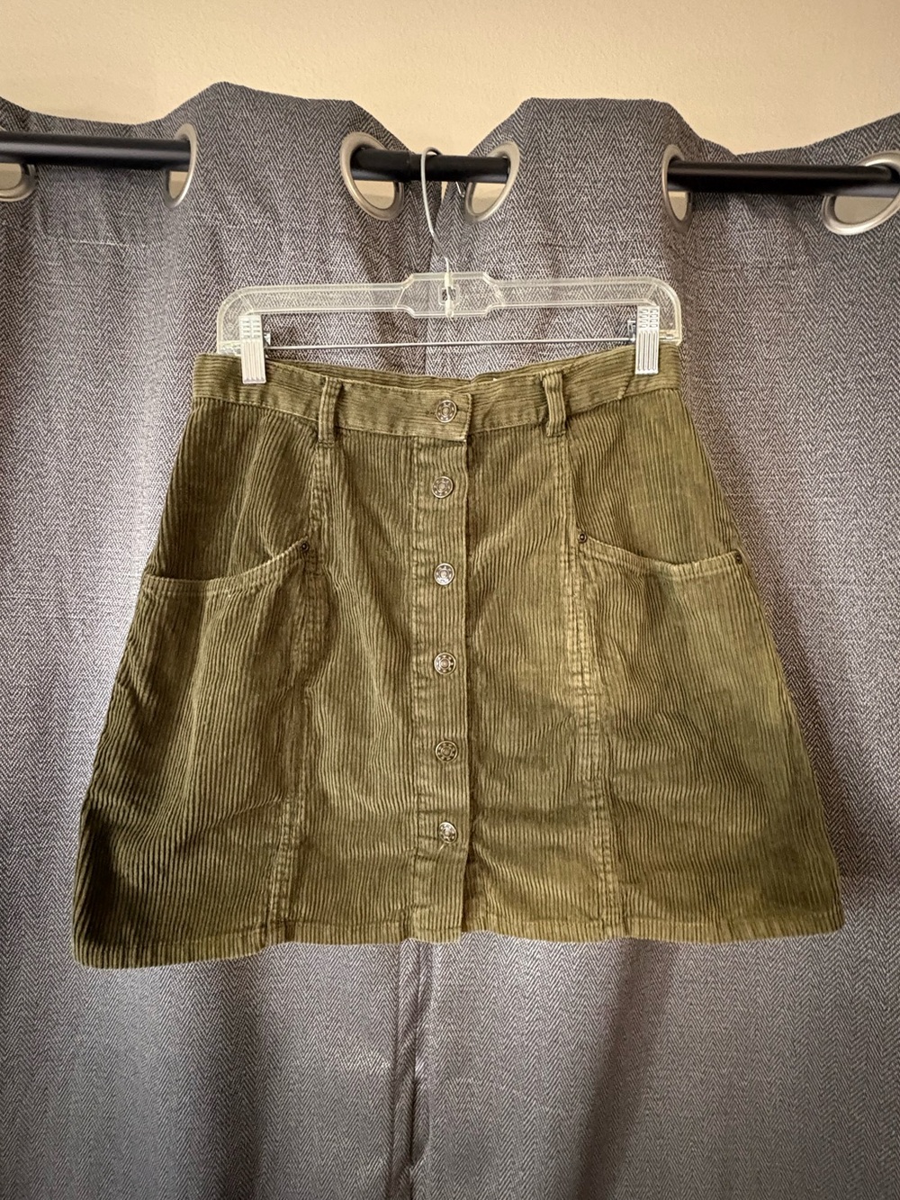 Vintage Women's Olive Corduroy Midi Skirt Size 11/12